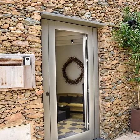 Casa De Piedras By Sierra Viva Desing